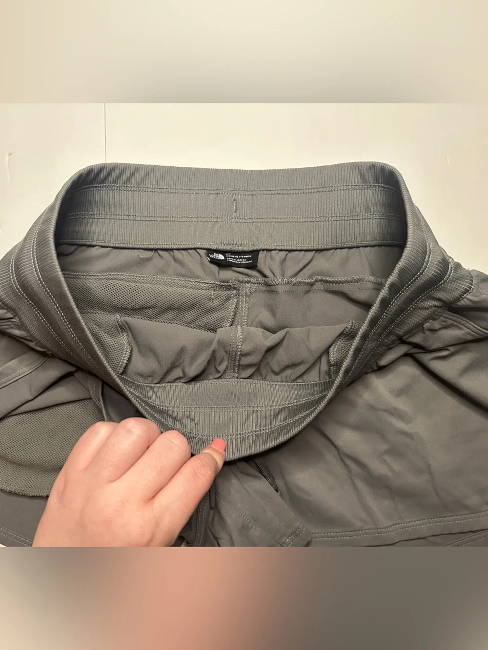 The North Face Women's Gray Athletic Shorts Size Large
